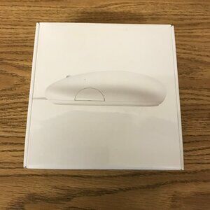 Apple Mouse Model A1152 in sealed box